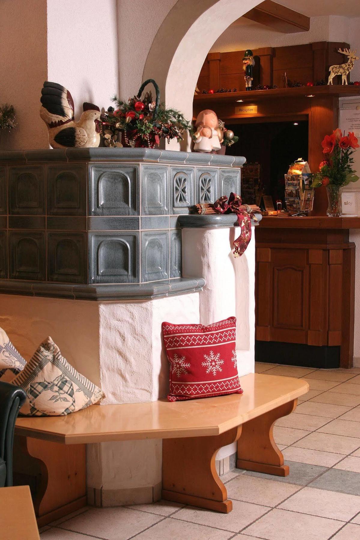 Hotel Goldenes Fass In Rothenburg Ob Der Tauber Bagian luar foto